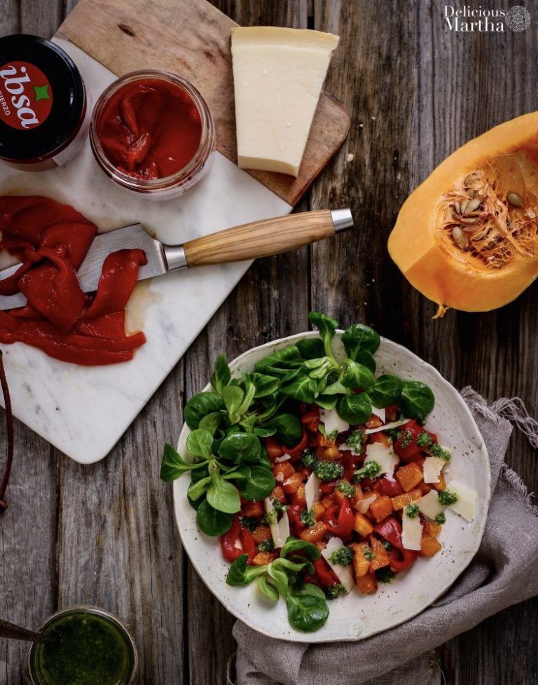 Ensalada De Calabaza Asada Con Parmesano Y Pimientos Asados Delicious Martha